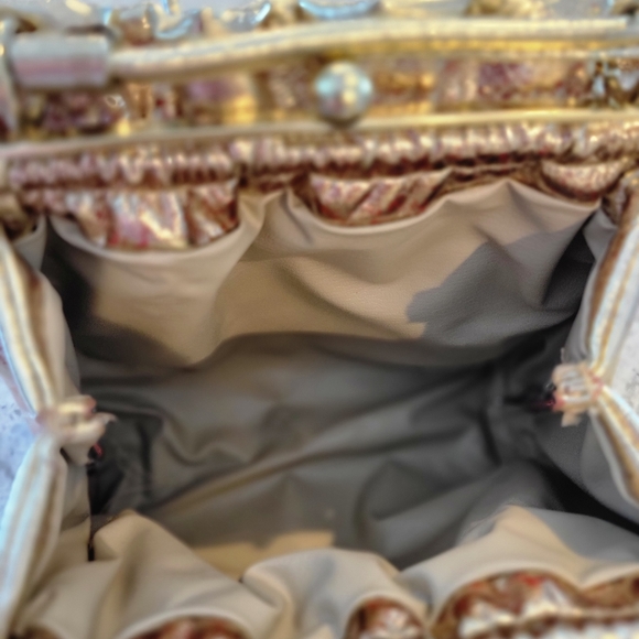 VINTAGE GENUINE LEATHER GOLD COLOR HANDBAG/SOLDERBAG IN EXCELLENT CONDITION - Picture 5 of 9